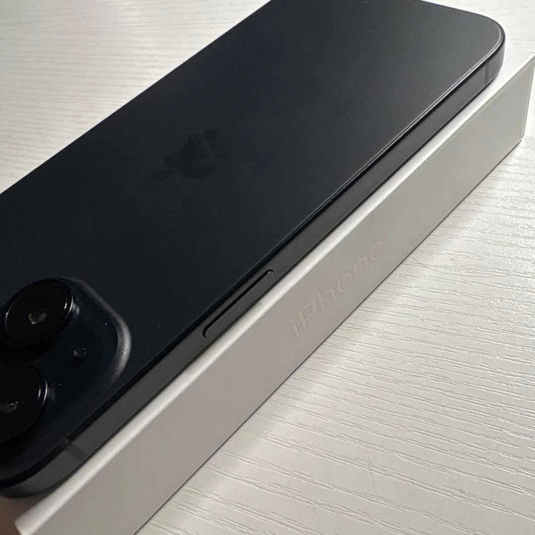 iPhone15 256GB ブラック SIMフリー 極美品