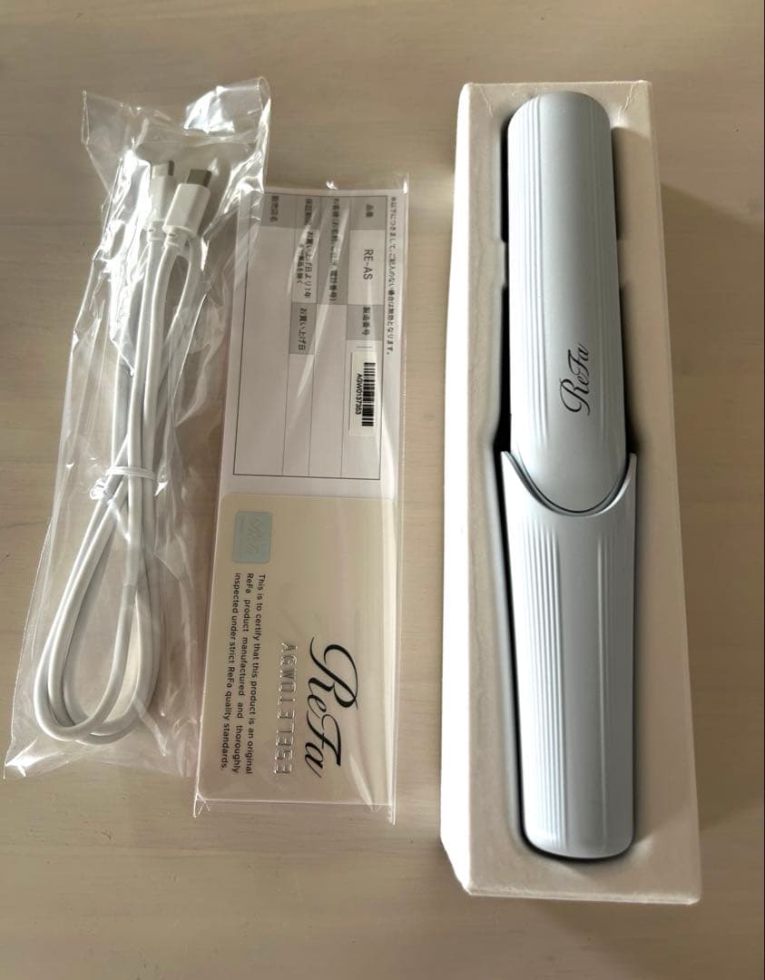 新品☆ReFa ビューティック　フィンガーアイロン　白　ホワイト