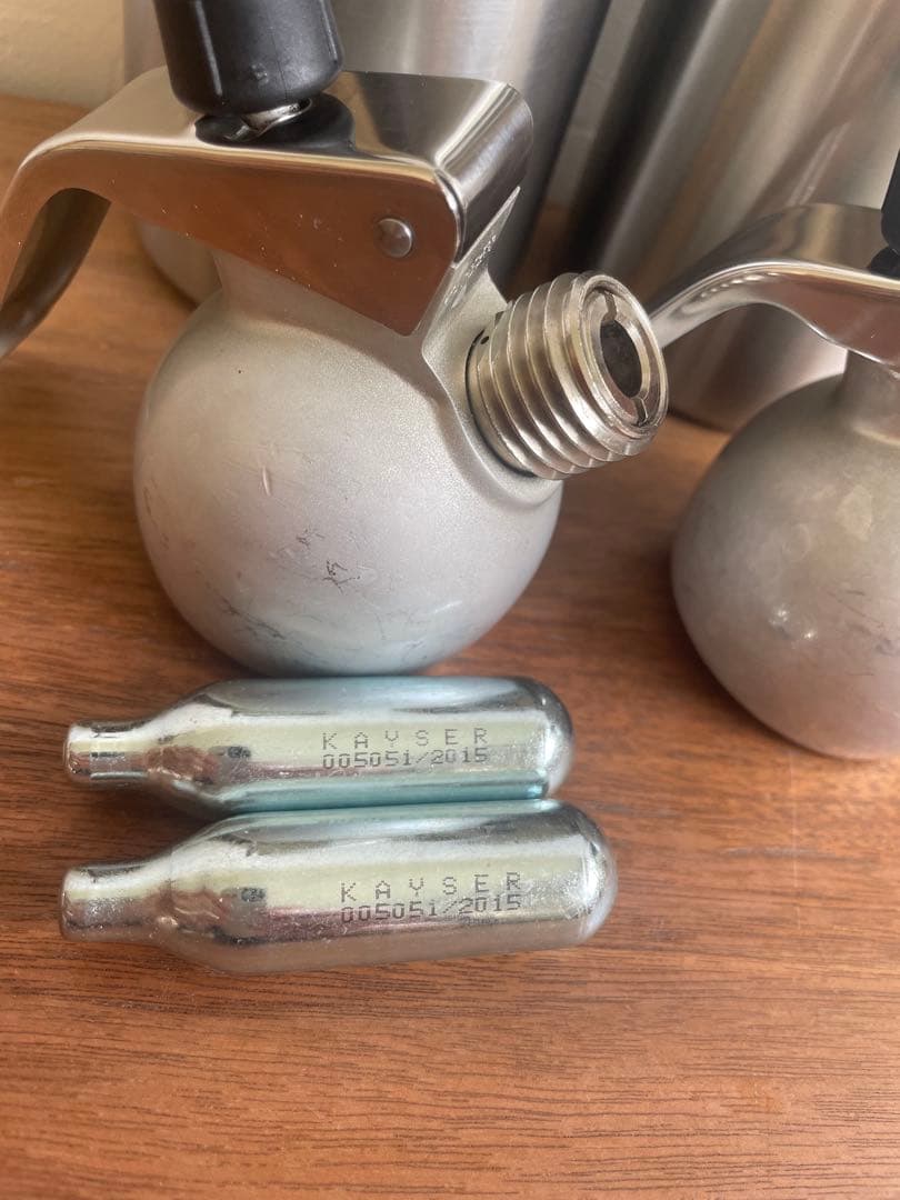 【2本セット】KAYSER ホイップディスペンサー 0.5L＋ミニガスボンベ付き