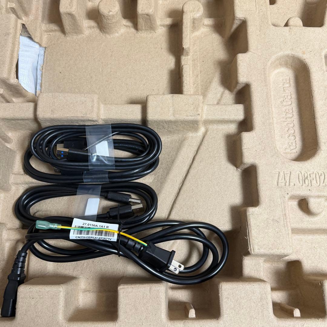 Dell G3223Q 32インチ 4K UHD ゲーミングモニター