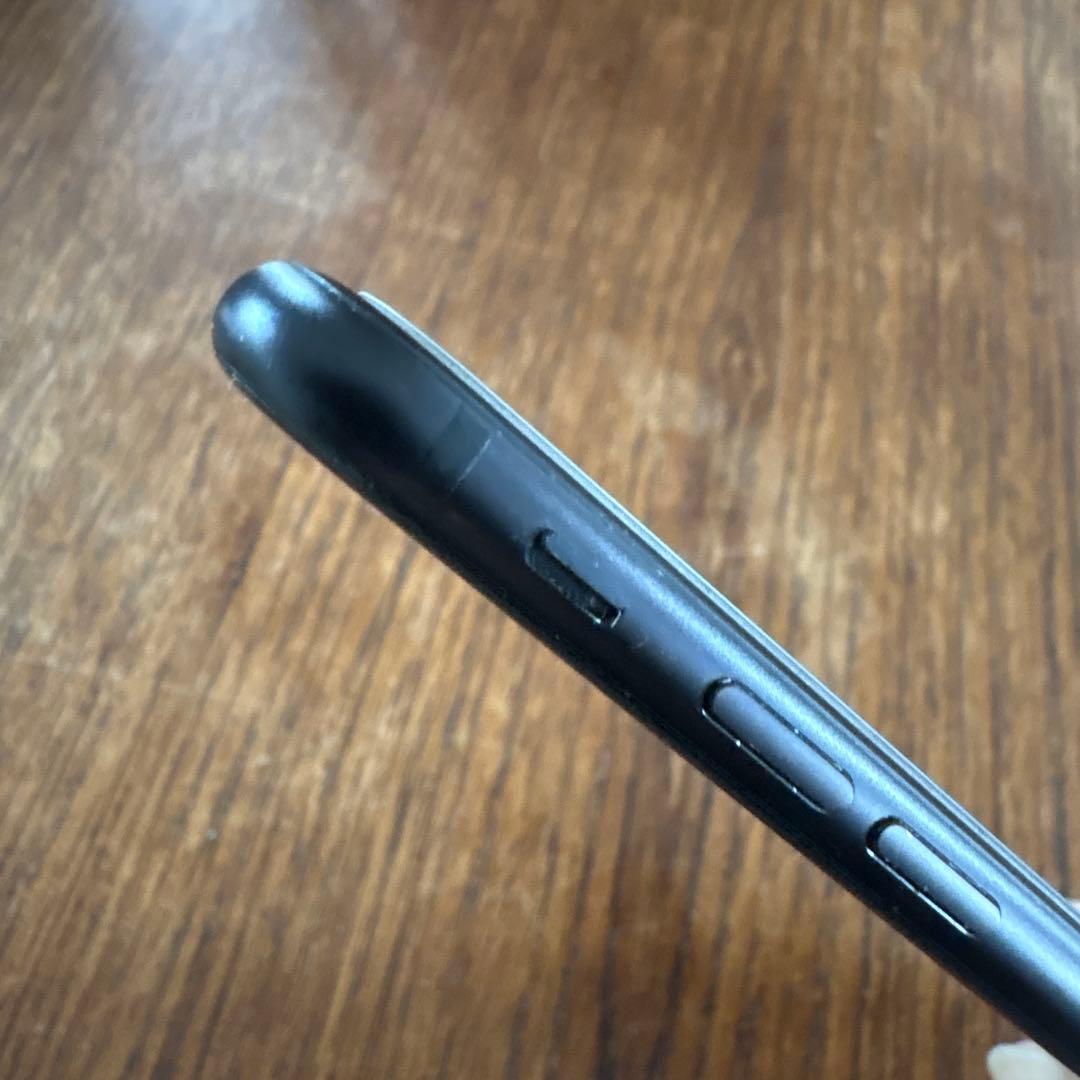 平尾iPhone SE第二世代 Black 64G バッテリー80%