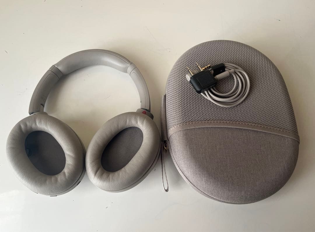 SONYワイヤレスヘッドホン WH-1000XM4 プラチナシルバー