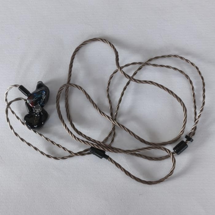 イヤホン THIEAUDIO Hype 10