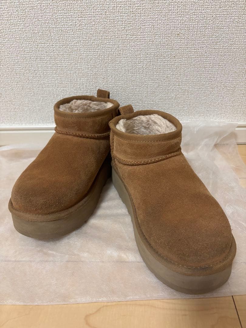靴 UGG Classic Ultra Mini Platform 21cm