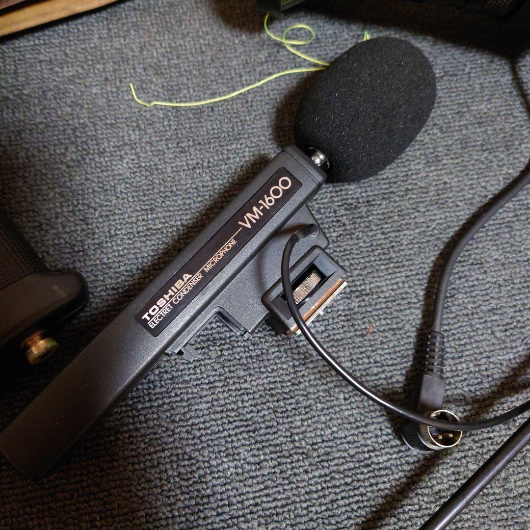 TOSHIBA 東芝 ビデオカメラ・マイク・三脚セット