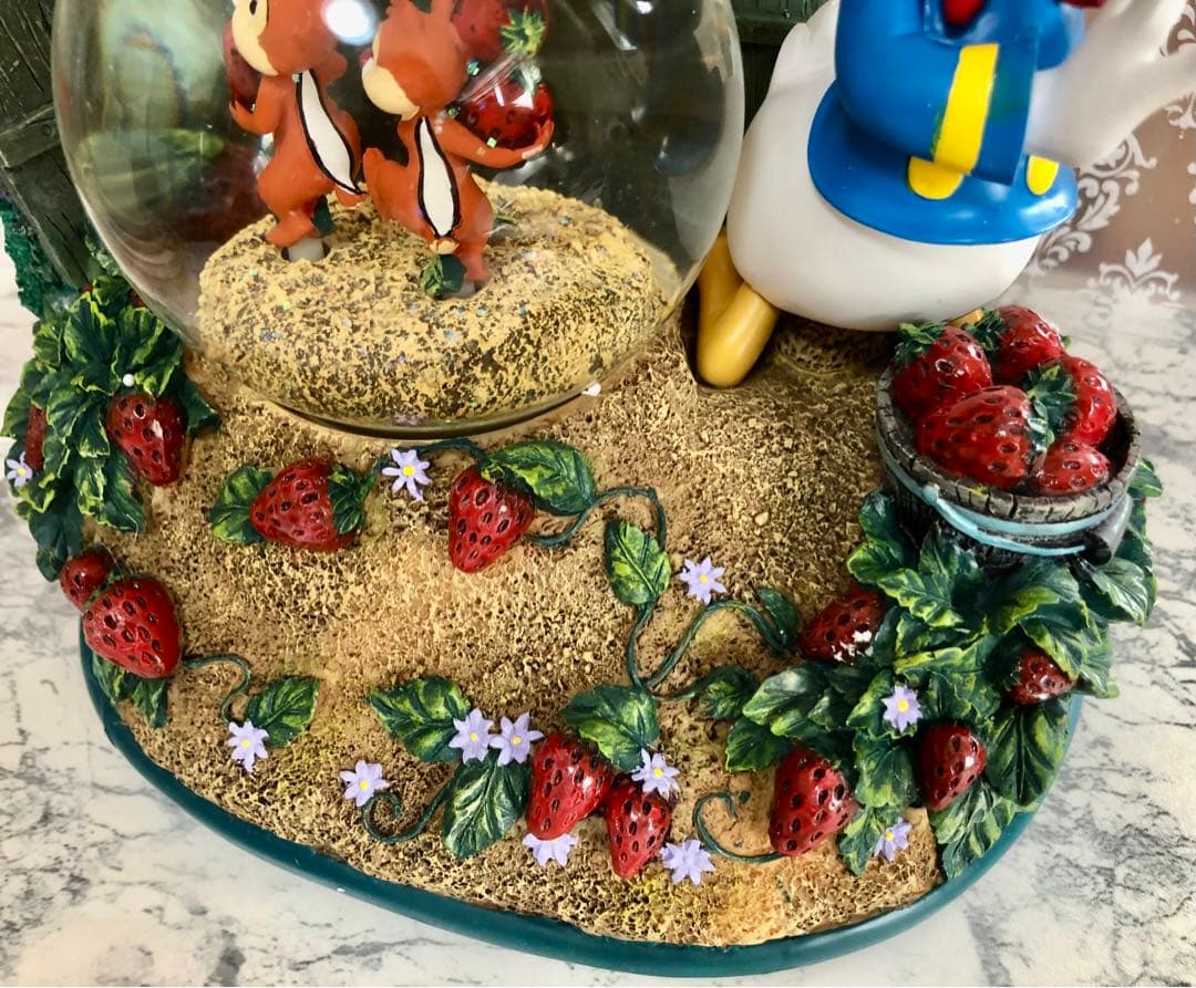 ディズニー　チップ＆デール ドナルド　スノードーム　置物　オブジェ　オルゴール