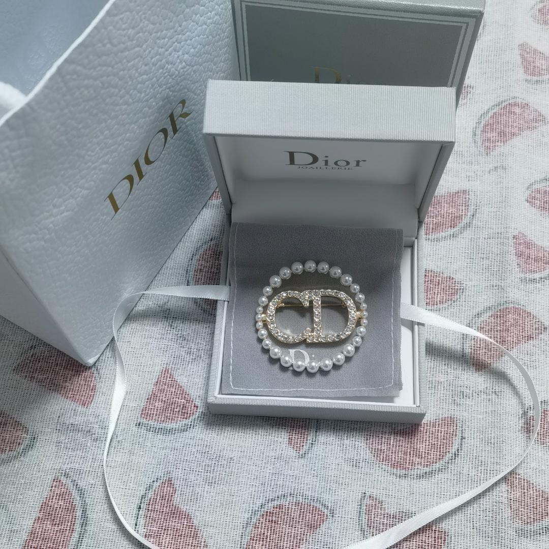 ディオール DIOR パール ブローチ ゴールド