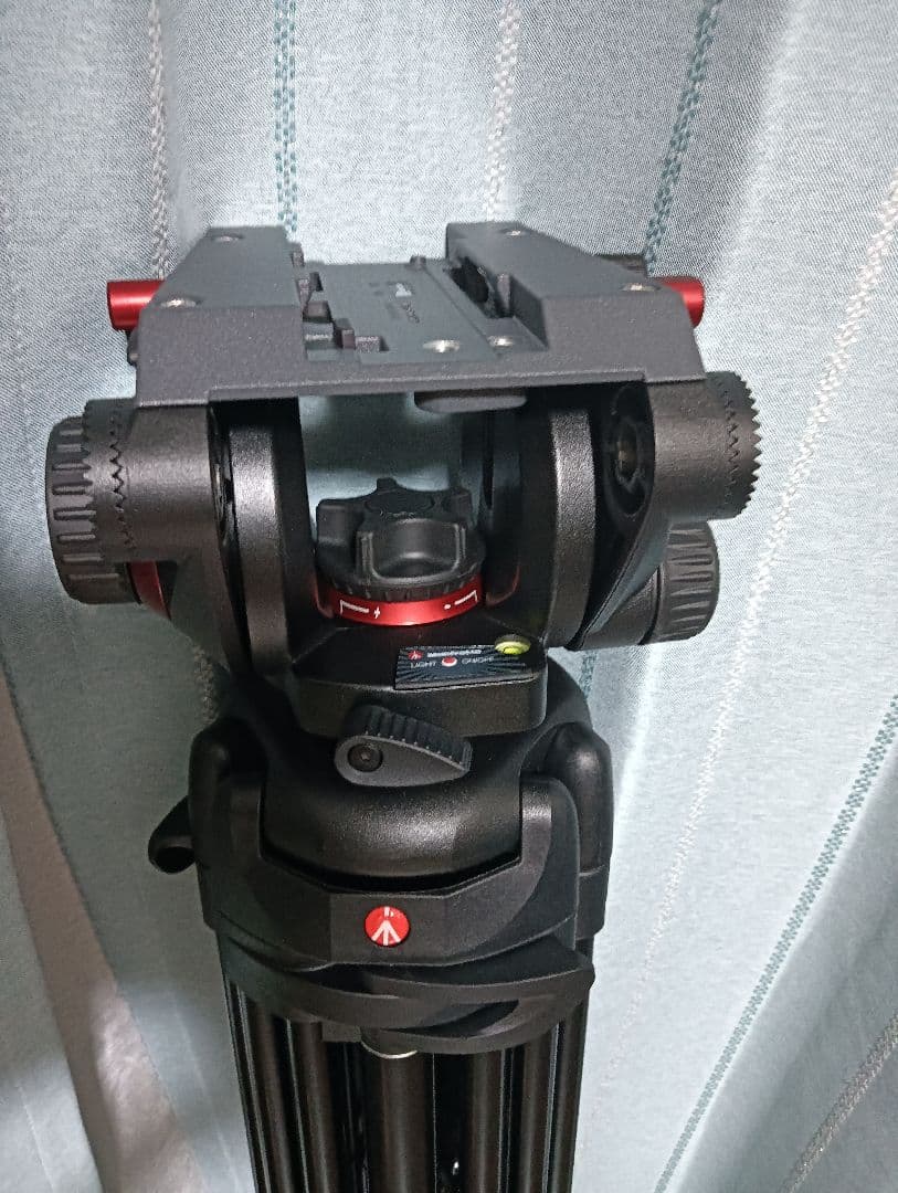 Manfrotto 546B 三脚　504HD