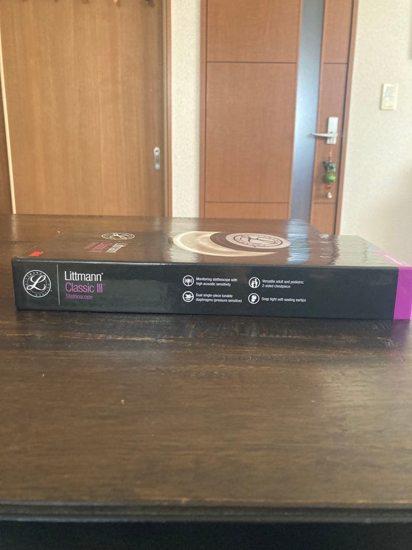 Littmann Classic III 聴診器、ケース付き。