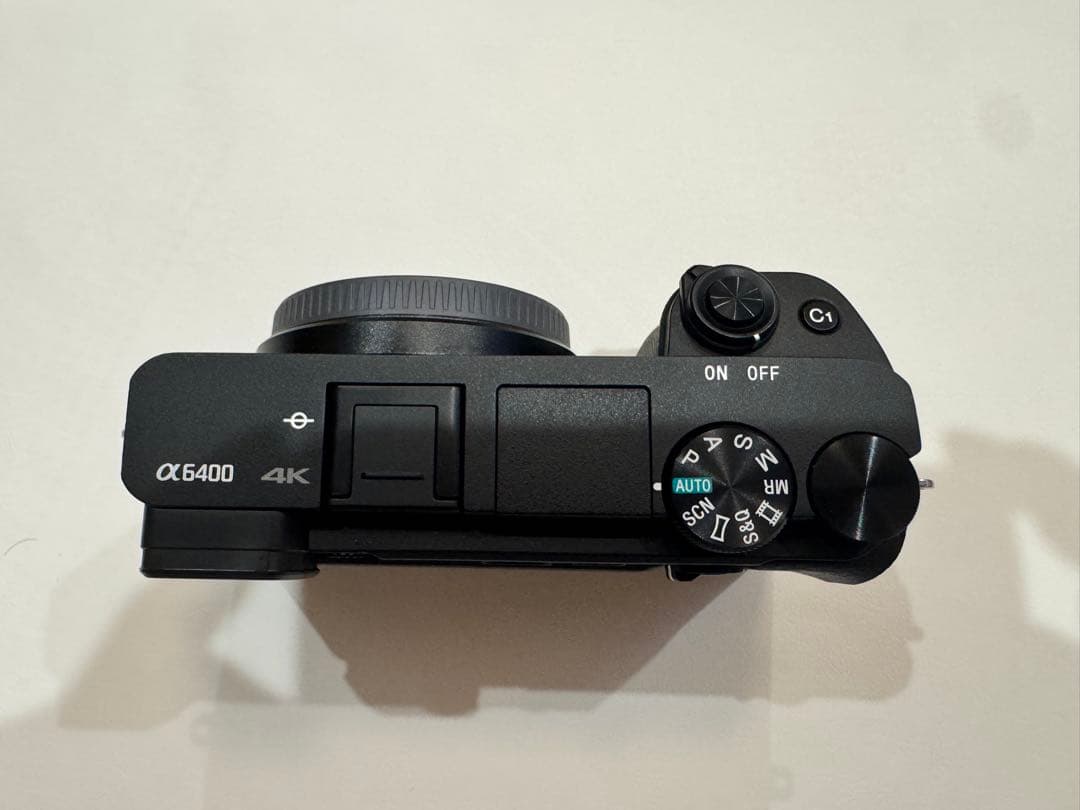 【美品】Sony α6400ミラーレス一眼カメラE 35mm F1.8 OSS