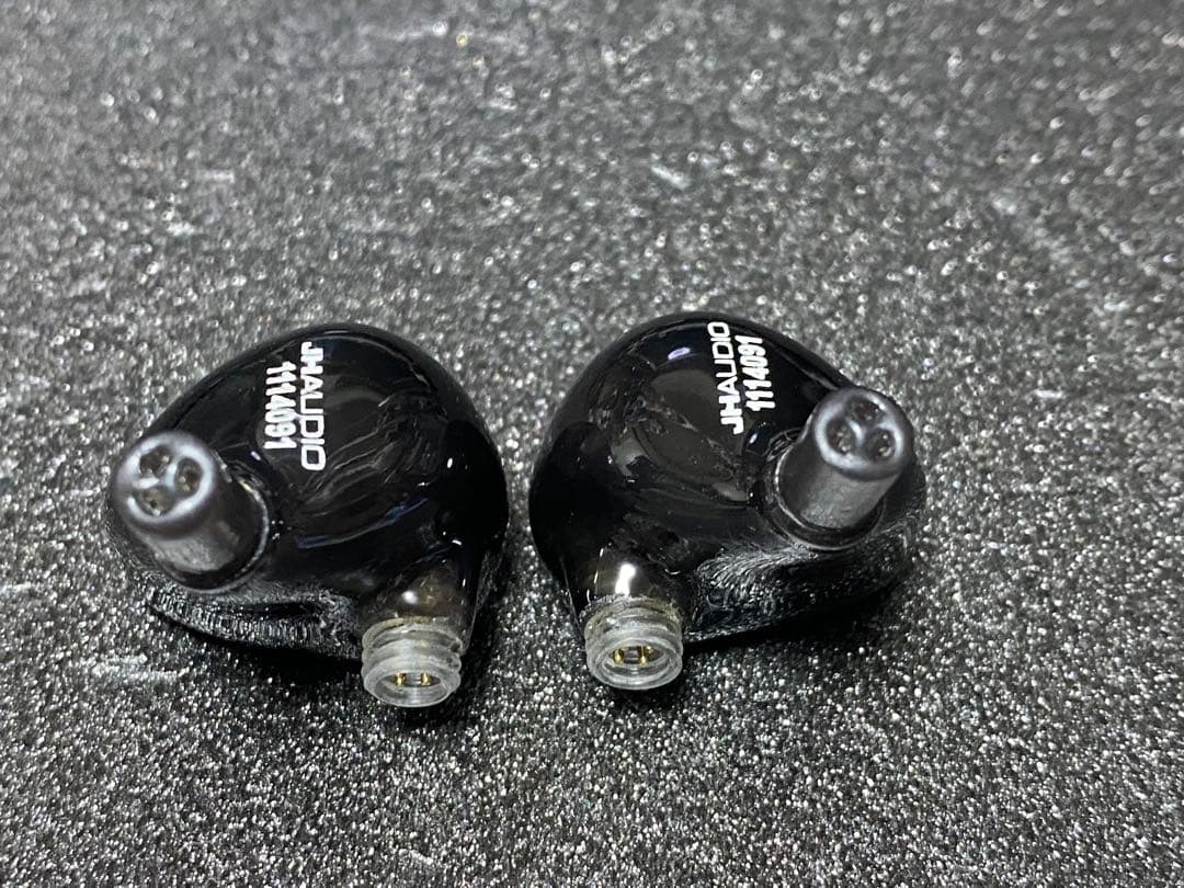 イヤホン JH Audio Roxanne Universal Fit