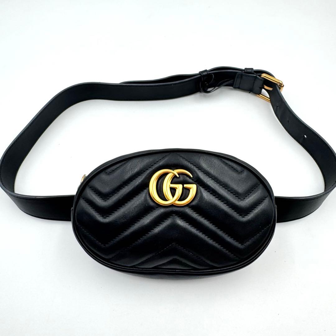 美品✨GUCCI マーモント　ボディバッグ　黒色　ハート　キルティング