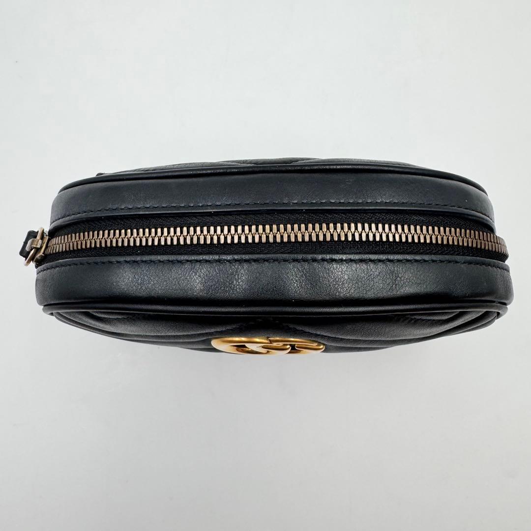 美品✨GUCCI マーモント　ボディバッグ　黒色　ハート　キルティング