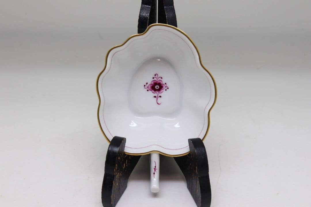 ロイヤルコペンハーゲン　バーガンディ　オープンシュガートレイ　ピンク　金縁　花柄