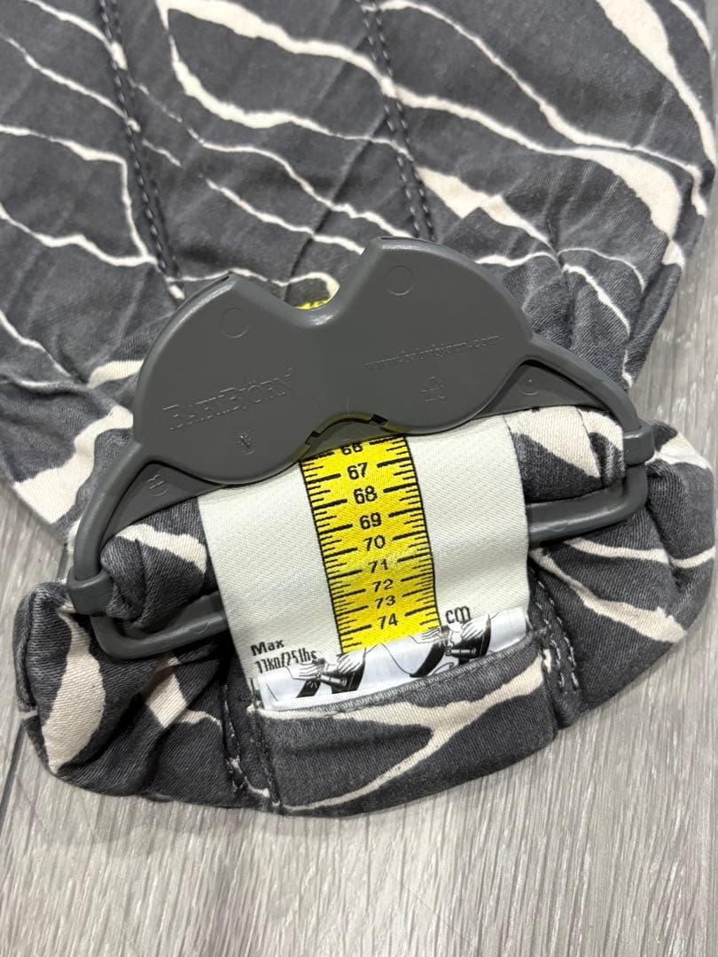 BabyBjörn キャリアmini ゼブラ