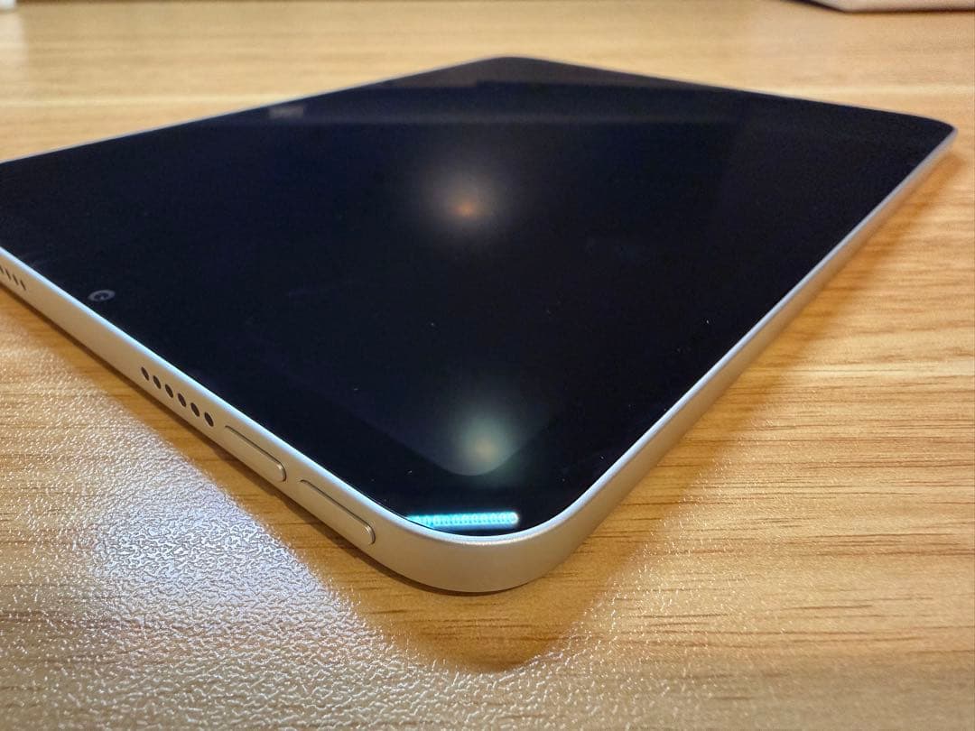 【超美品】iPad mini 第7世代(A17pro) 256GB スターライト