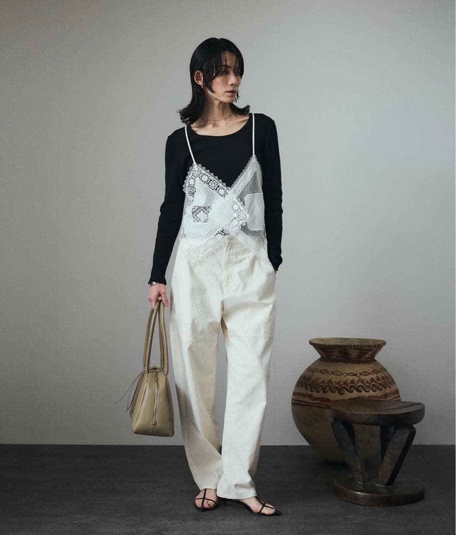 サロンアダムエロペ　クロスレースキャミソール　ホワイト