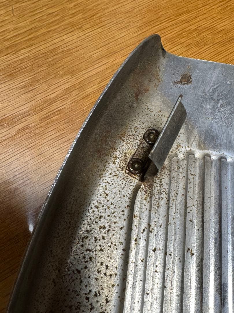 ハーレー　ショベルヘッド　FLH シート下　フレームカバー