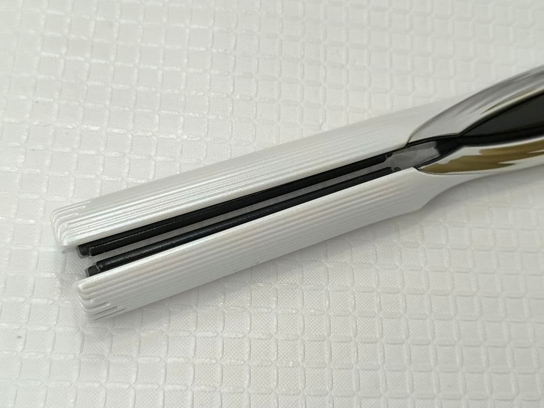 正規品　ReFaリファ ビューテック ストレートアイロン　21年製