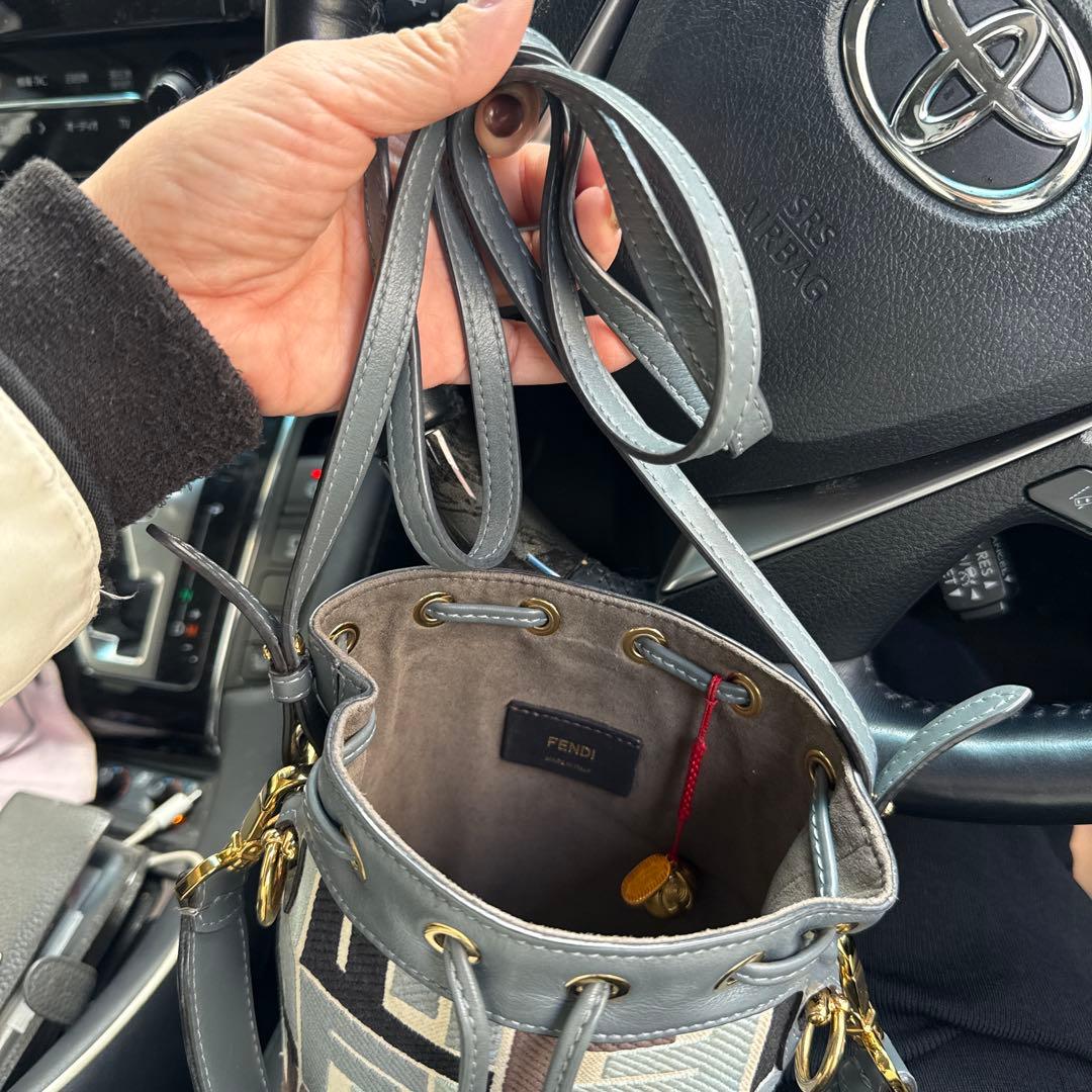 Fendi マルチカラー バケットバッグ