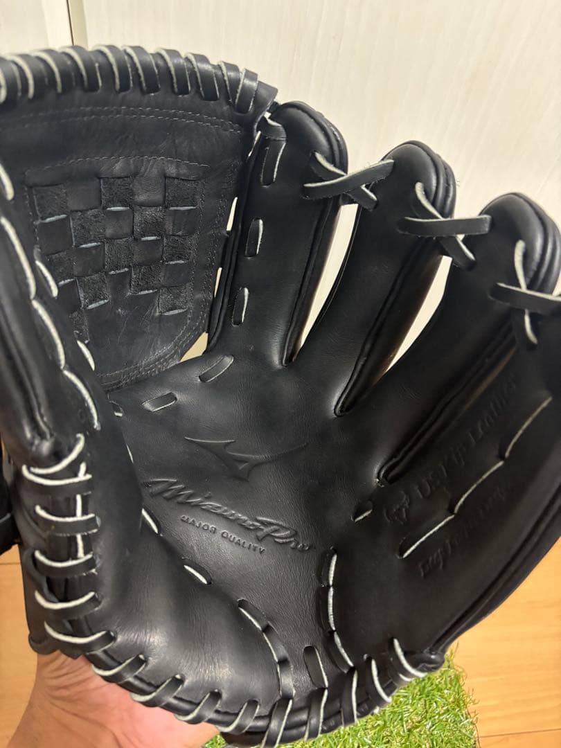 プロ支給品　実使用　サイ・ヤング賞　クルバー　ミズノプロ 投手　プラチナロゴ