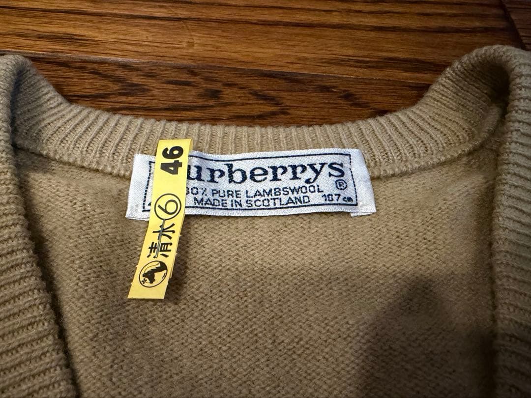 バーバリー　ラムウールセーター 赤ロゴ刺繍