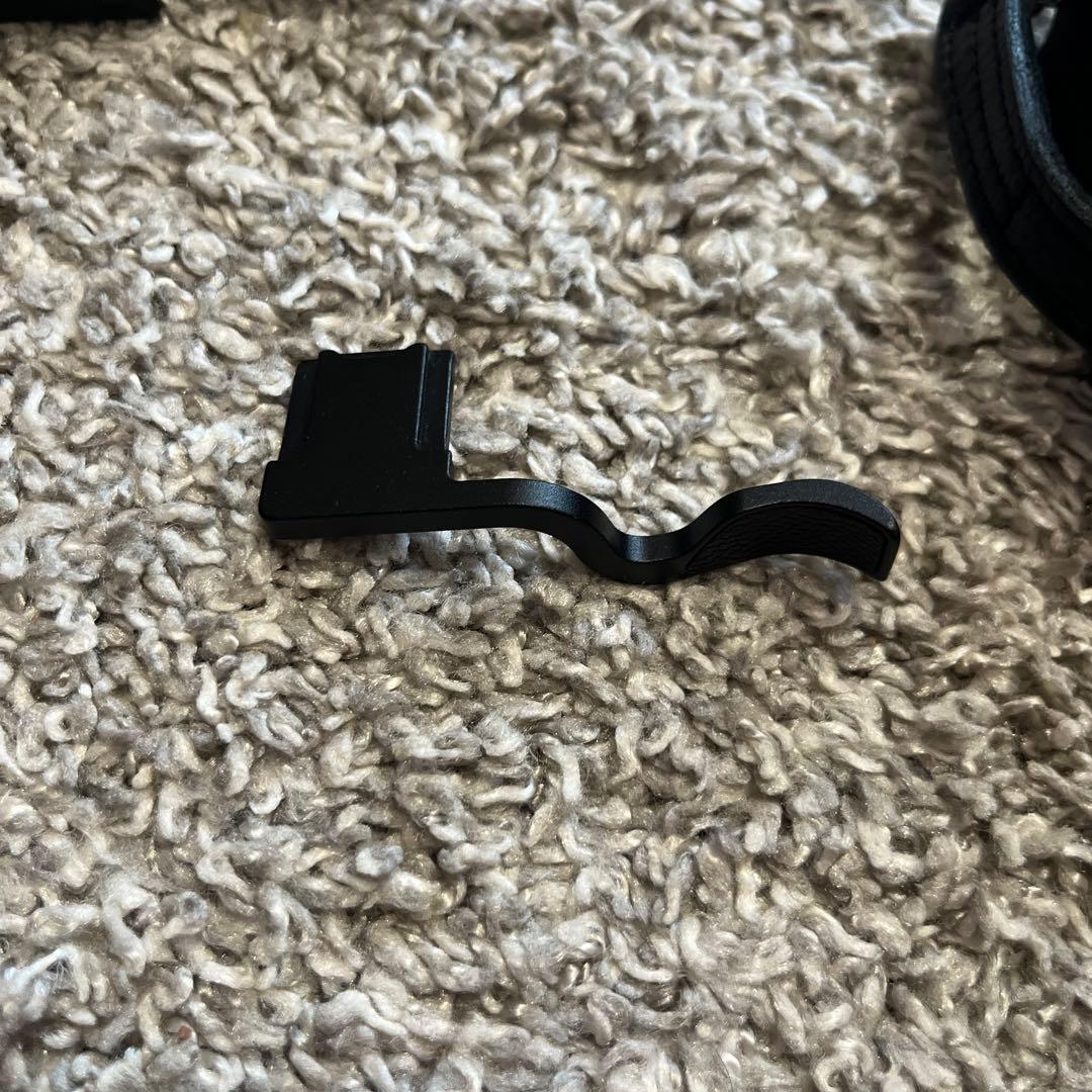 【おまけ多数有】　FUJIFILM X-S10 ミラーレスカメラ