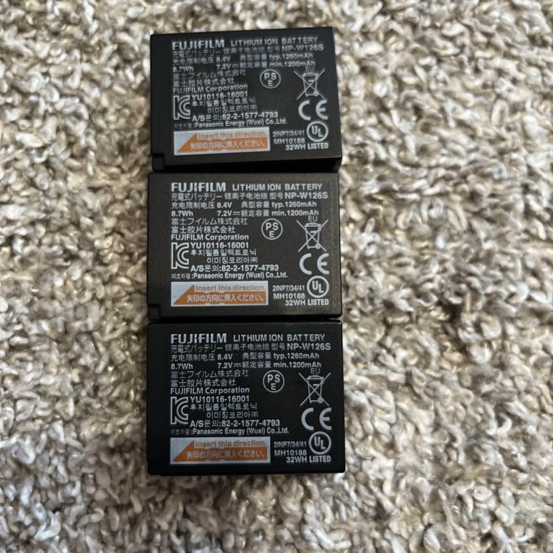 【おまけ多数有】　FUJIFILM X-S10 ミラーレスカメラ