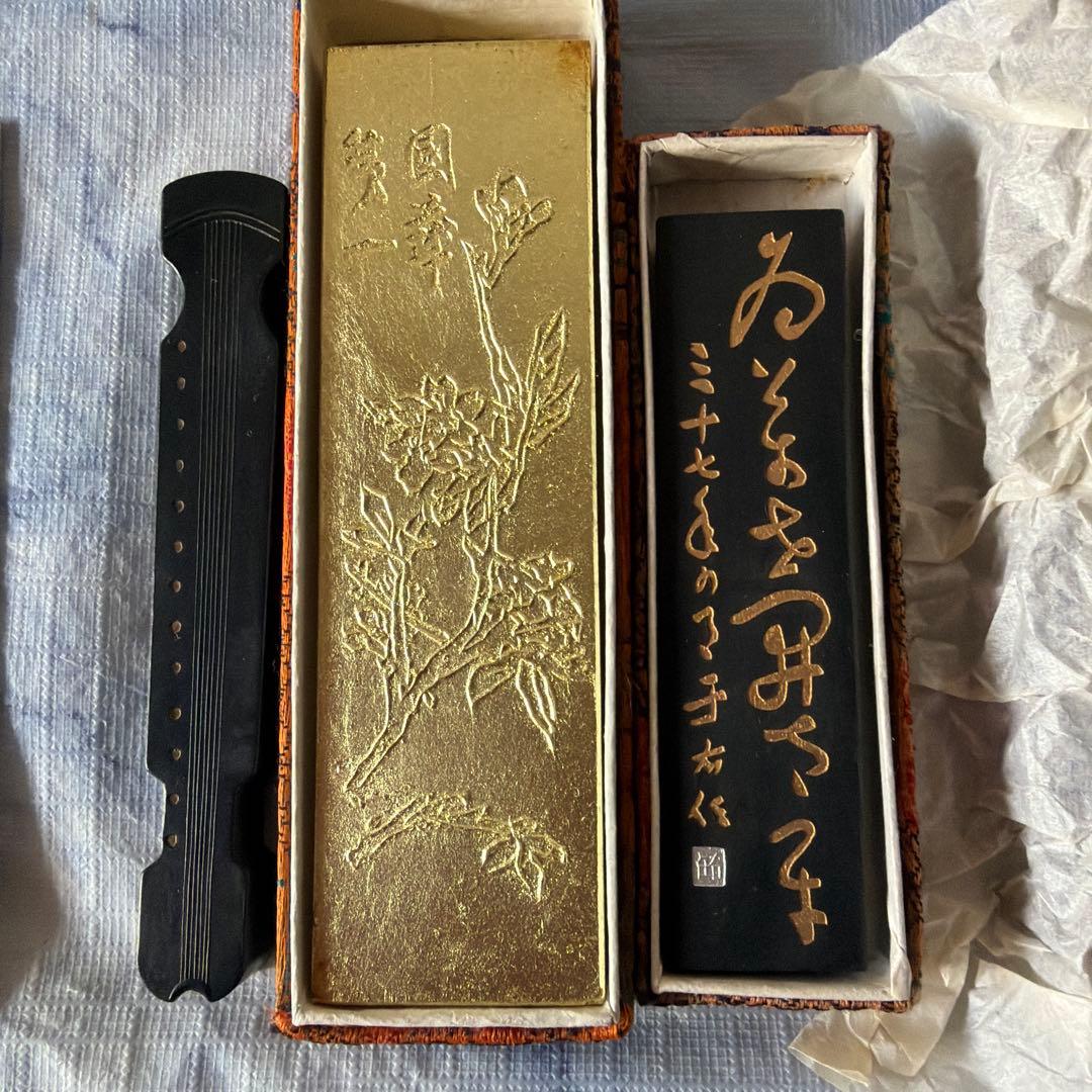 墨　唐墨　朱墨　中国　書画　習字　硯　China