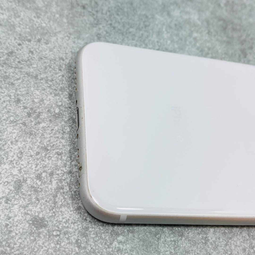 【良品】iPhone8 シルバー 64GB SIMフリー MQ792J/A