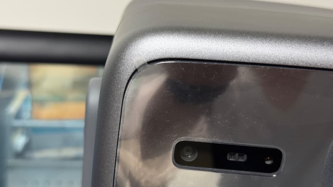 JMGO N1S Ultra 4K. 専用スタンド付き