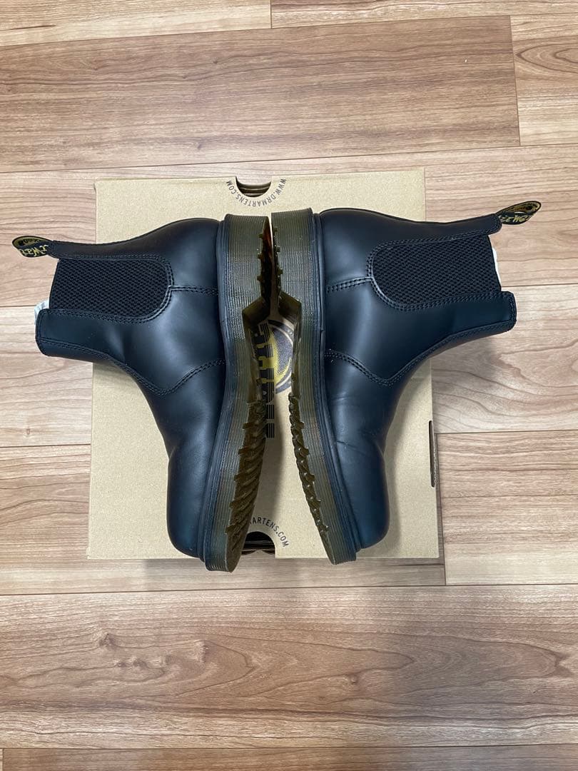 ⭐︎未使用【Dr. Martens】チェルシーブーツ (UK4) 2976 黒