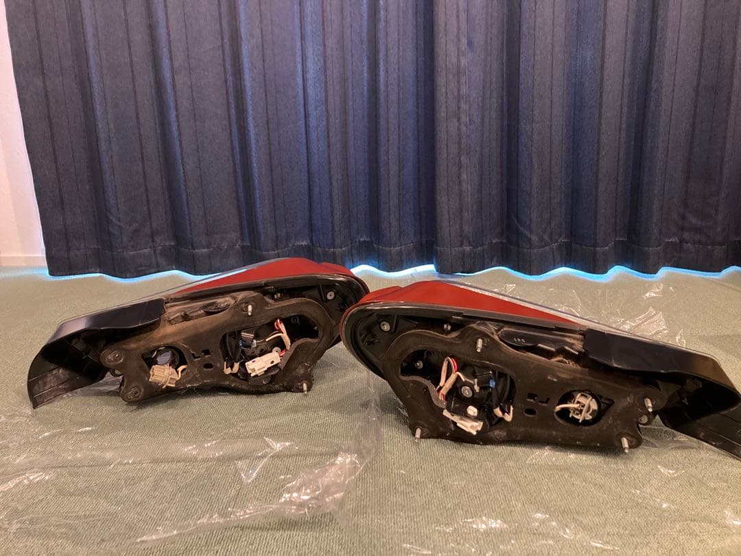 86前期　純正テールランプ(オレンジアイライン付き)