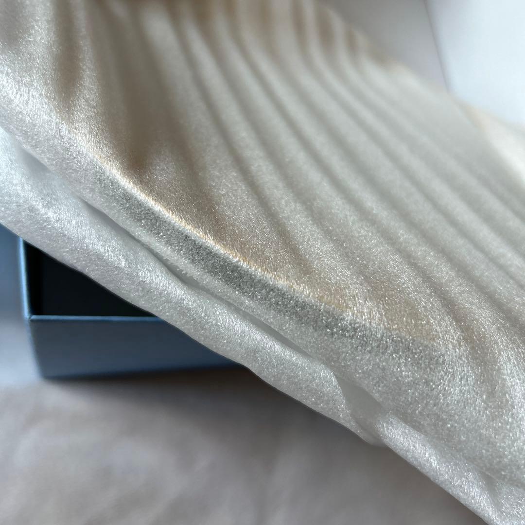 ウェッジウッドウェッジウッド レースゴプレート 20cmマグカップ 2セット