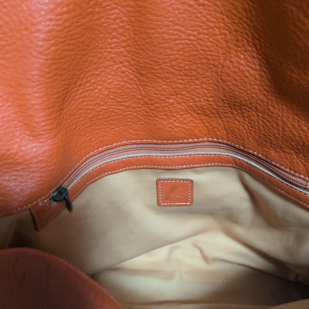 土屋鞄　牛革ショルダーバッグ 「フォンダ」シリーズ