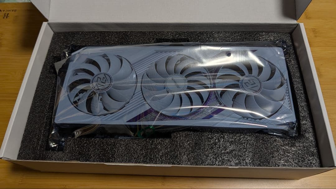 グラフィックボード・グラボ・ビデオカード Radeon RX 7900 XT Phantom Gaming WHITE