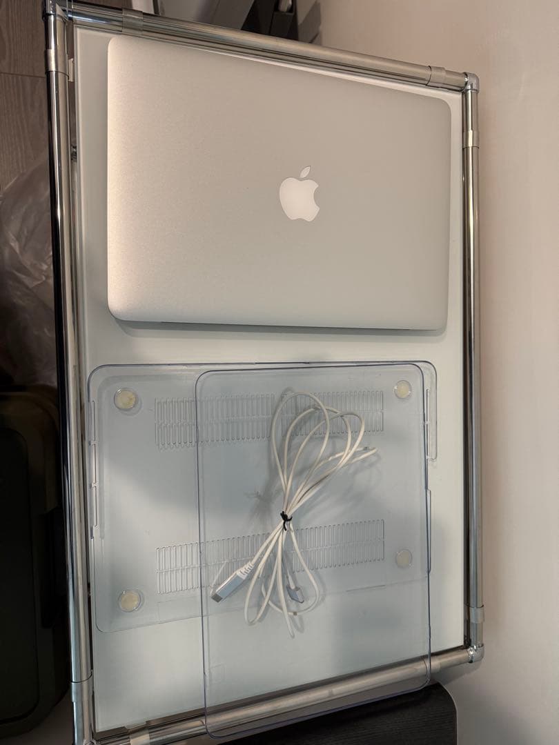 【渡辺】MacBook Pro 13インチ / 256GB / 2016年