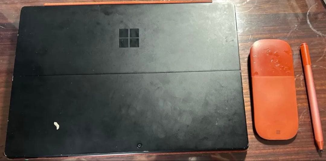 Microsoft Surface Pro ポピーレッド本体と付属品