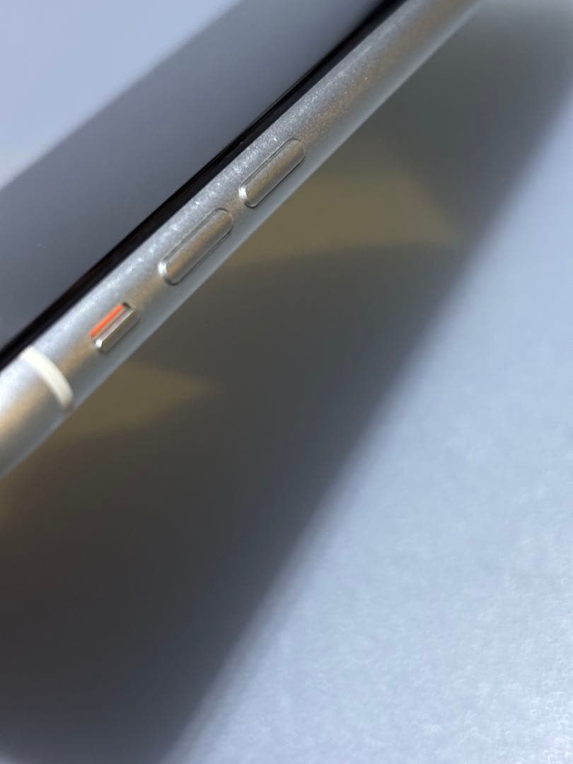 Apple iPhone 11 ホワイト 本体　128GB SIMフリー