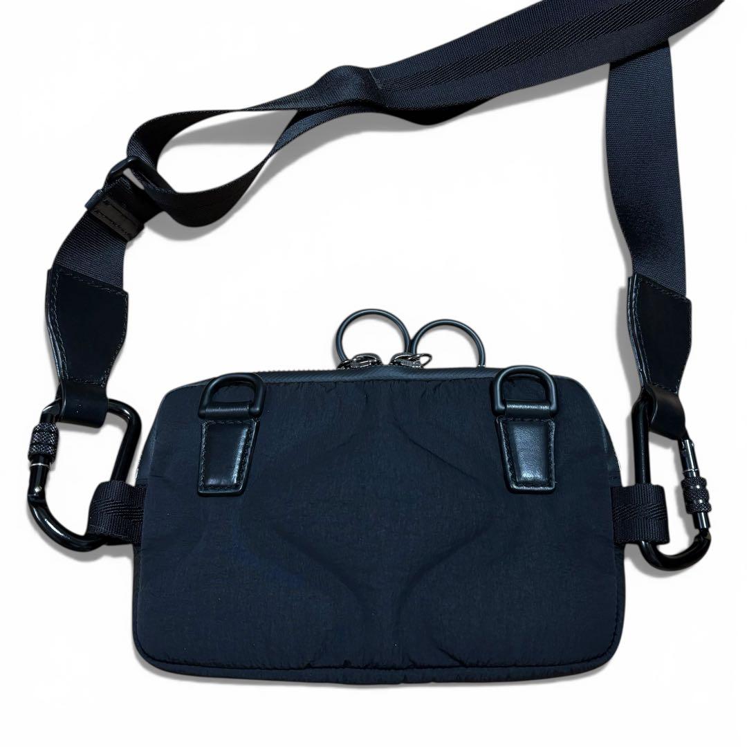 美品 DOLCE&GABBANA ロゴ ショルダーバッグ ナイロン 黒