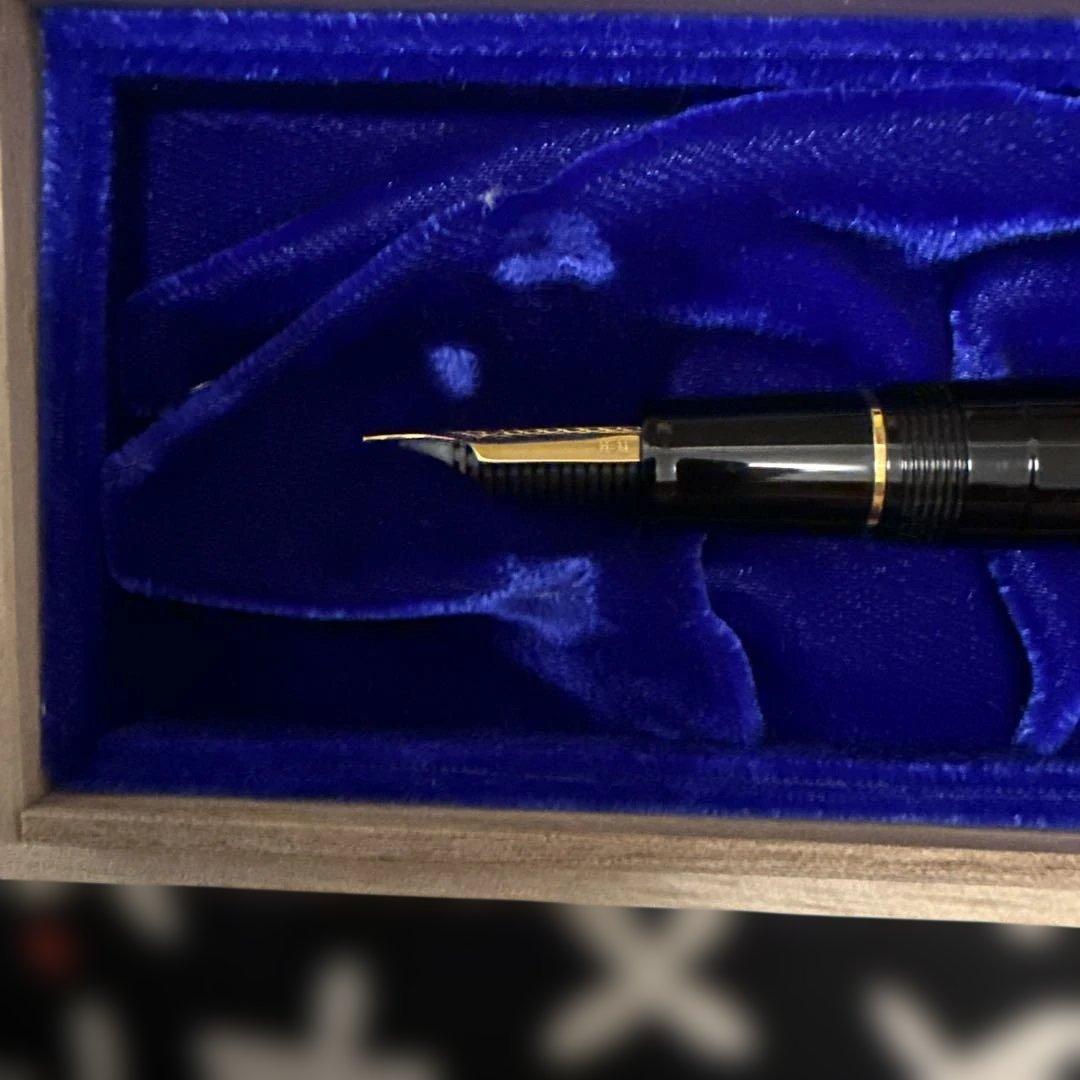 セーラー万年筆 蒔絵 プロフィット 21金 中字 万年筆 赤富士に鶴 新品未使用