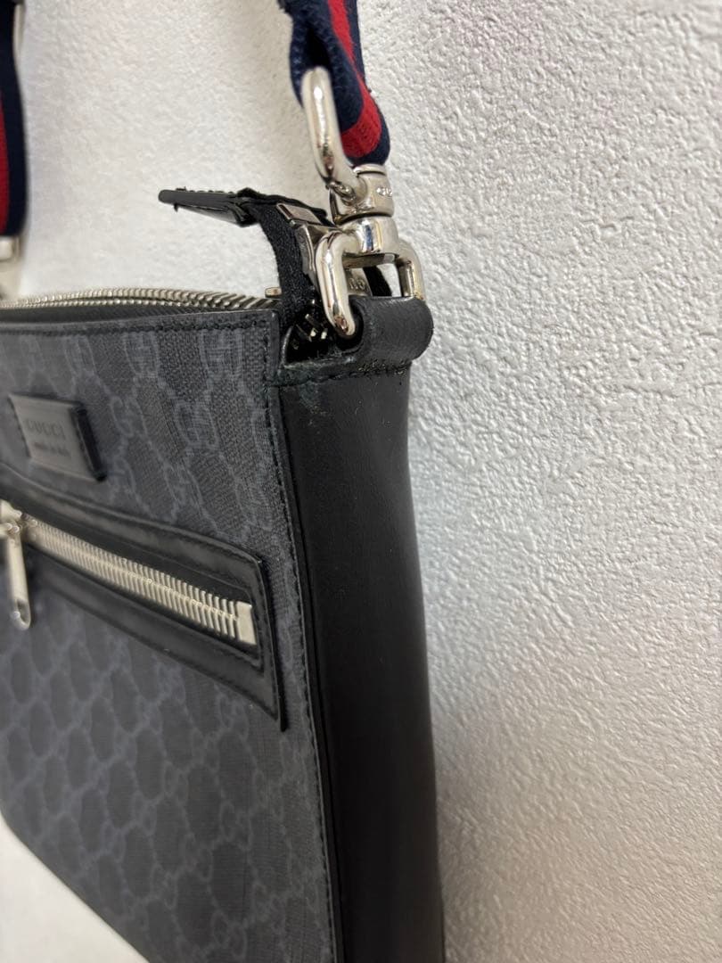 GUCCI スモール メッセンジャー ショルダーバッグ GGスプリーム ブラック