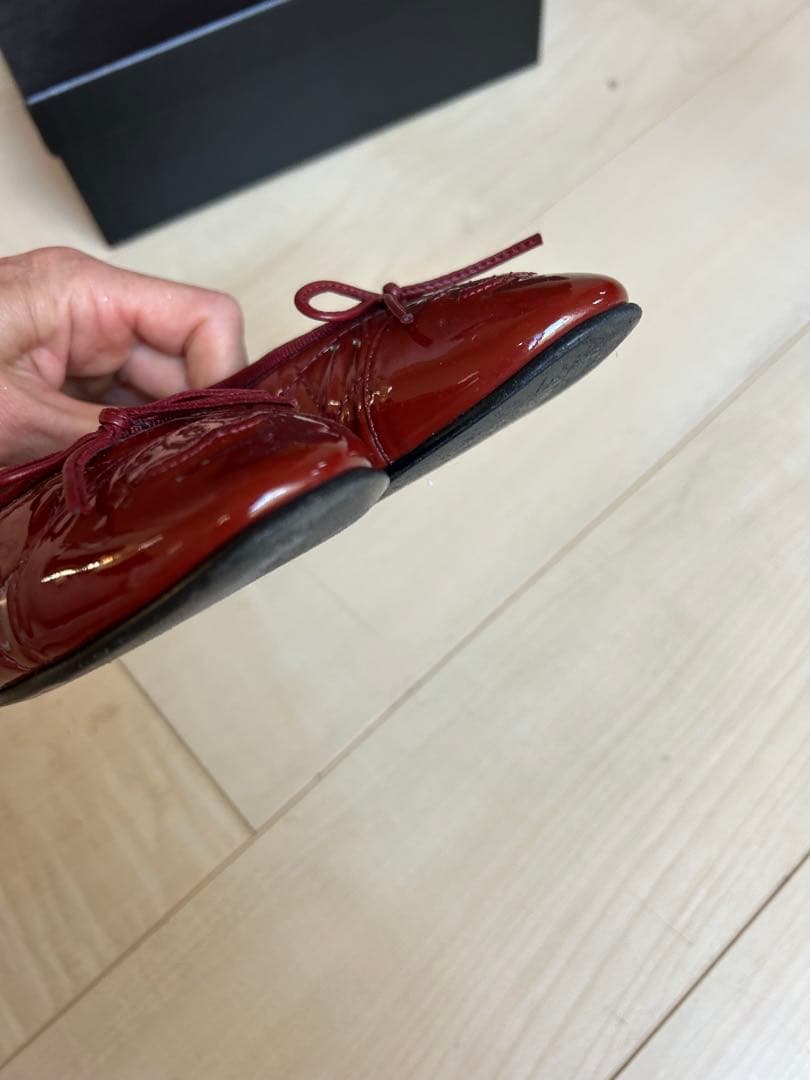 CHANEL 赤 フラットシューズ