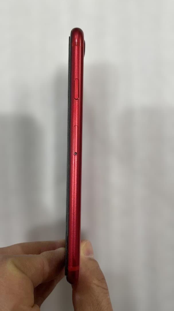 超美品 iPhone SE (第2世代) 64GB 赤 iFaceケース付き