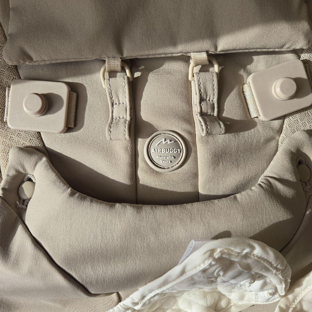 AIRBUGGY 抱っこ紐 ベージュメッシュカバーつき+専用よだれカバー
