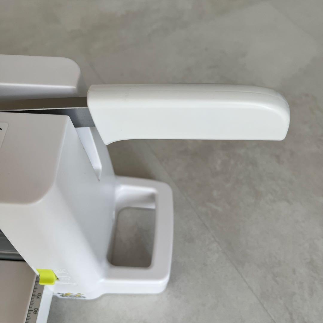 PLUS プラス コンパクト 裁断機 PK-213