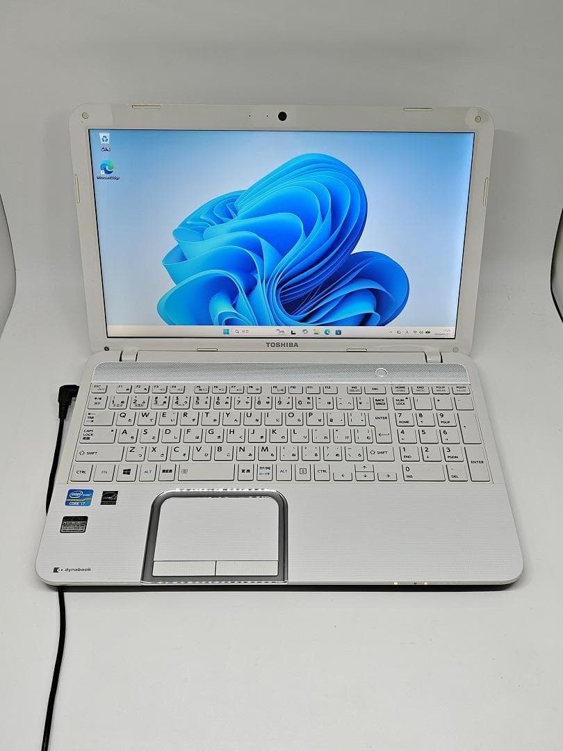 【東芝】爆速 Corei7/新品SSD256GB ノートパソコン 8GB E10