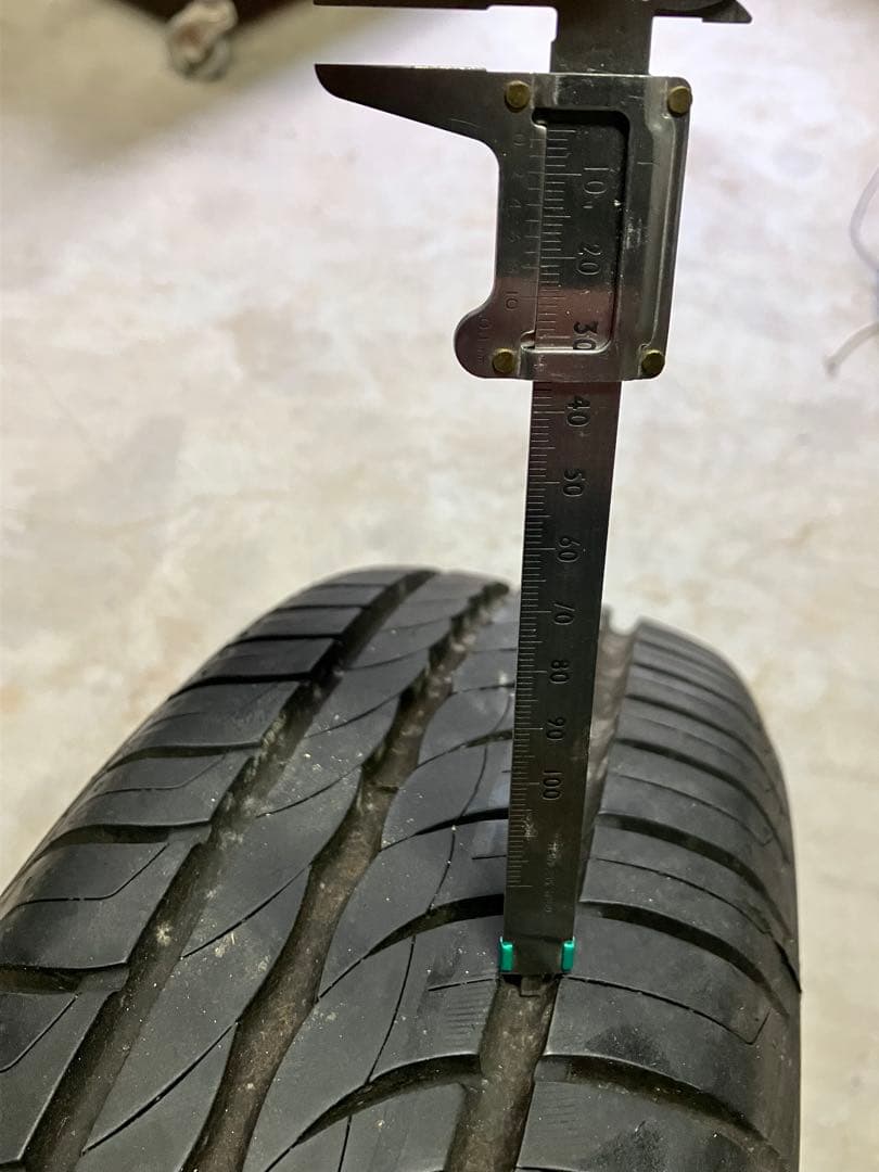 カズ　トヨタ純正スチールホイールタイヤセット　14インチ