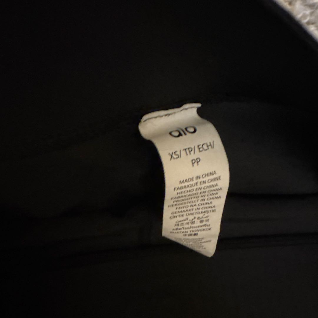 美品　alo yoga Airlift レギンス/ブラトップセットアップ