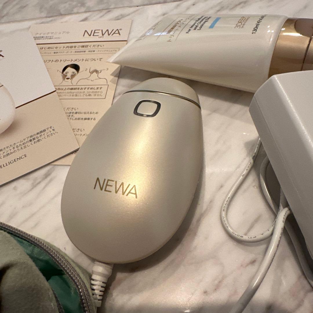 NEWA 美顔器 取扱説明書・クリーム・ポーチ付き